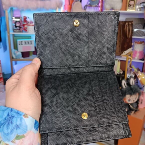 Prada Black Saffiano Leather Snap Bi-Fold Wallet Men’s Women’s - Picture 5 of 7